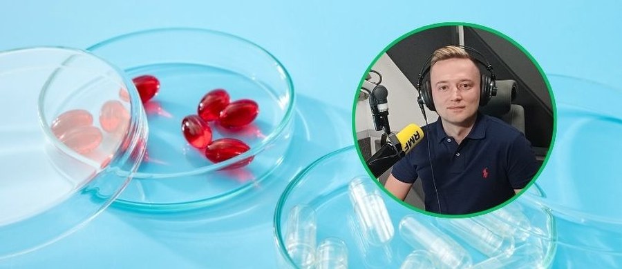 Placebo od lat budzi zainteresowanie zarówno lekarzy, jak i pacjentów. Choć często kojarzy się wyłącznie z „leczeniem w głowie”, jego działanie ma realne biologiczne podstawy. O tym, czym jest efekt placebo, dlaczego odgrywa kluczową rolę w badaniach klinicznych i jak wpływa na proces leczenia, opowiadał dr n. farm. Tomasz Kowalski z Uniwersytetu Andrzeja Frycza Modrzewskiego w Krakowie, wykładowca akademicki i ekspert w zakresie badań klinicznych, w podcaście doktora Marka Łabno „Lekarz Dyżurny” w Radiu RMF24.