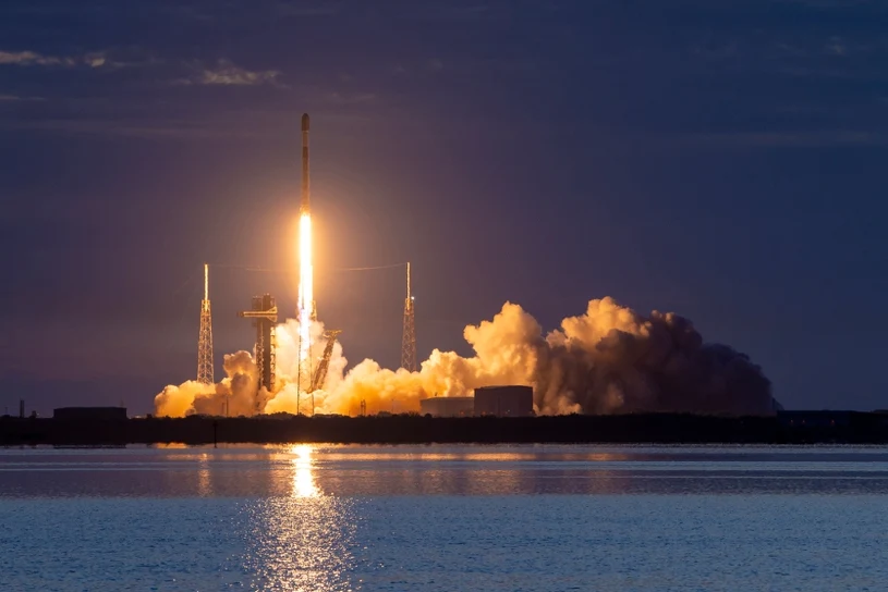 Falcon 9 ustanowił nowy rekord. Rakieta SpaceX przełamuje kolejne bariery