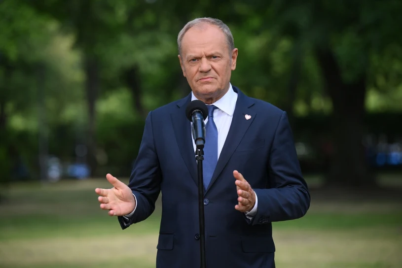 "Czerwona kartka". Polacy ocenili rząd Tuska, dominuje jedna opinia