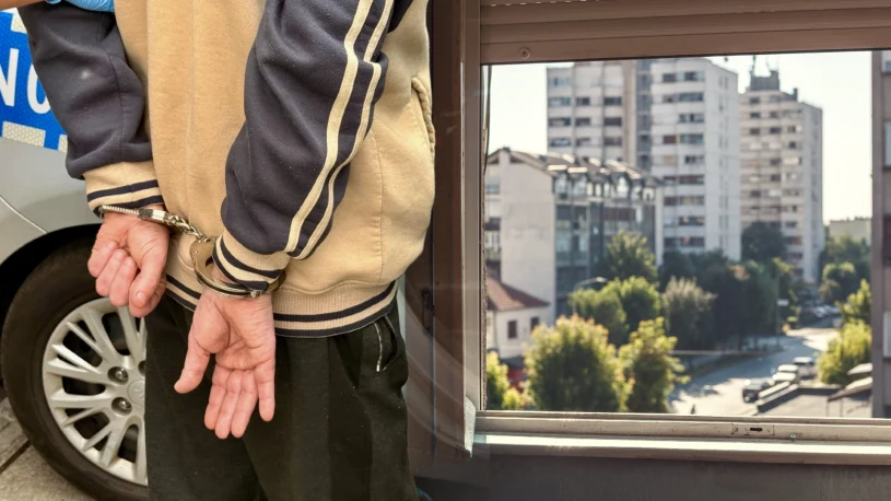 Wziął wiatrówkę i nacisnął spust. Nastolatek postr