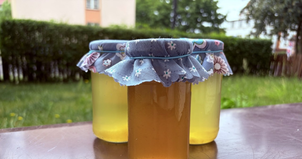 Ten syrop to mój absolutny hit na lato. Nie kupuję już gotowych soków