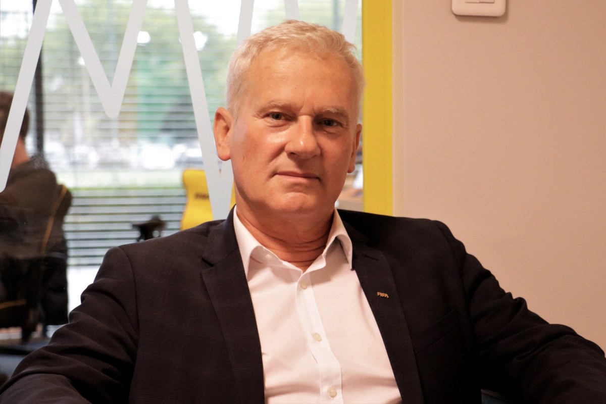 Polityka wokół futbolu i kulisy wielkiego turnieju. Michał Listkiewicz w Radiu RMF24