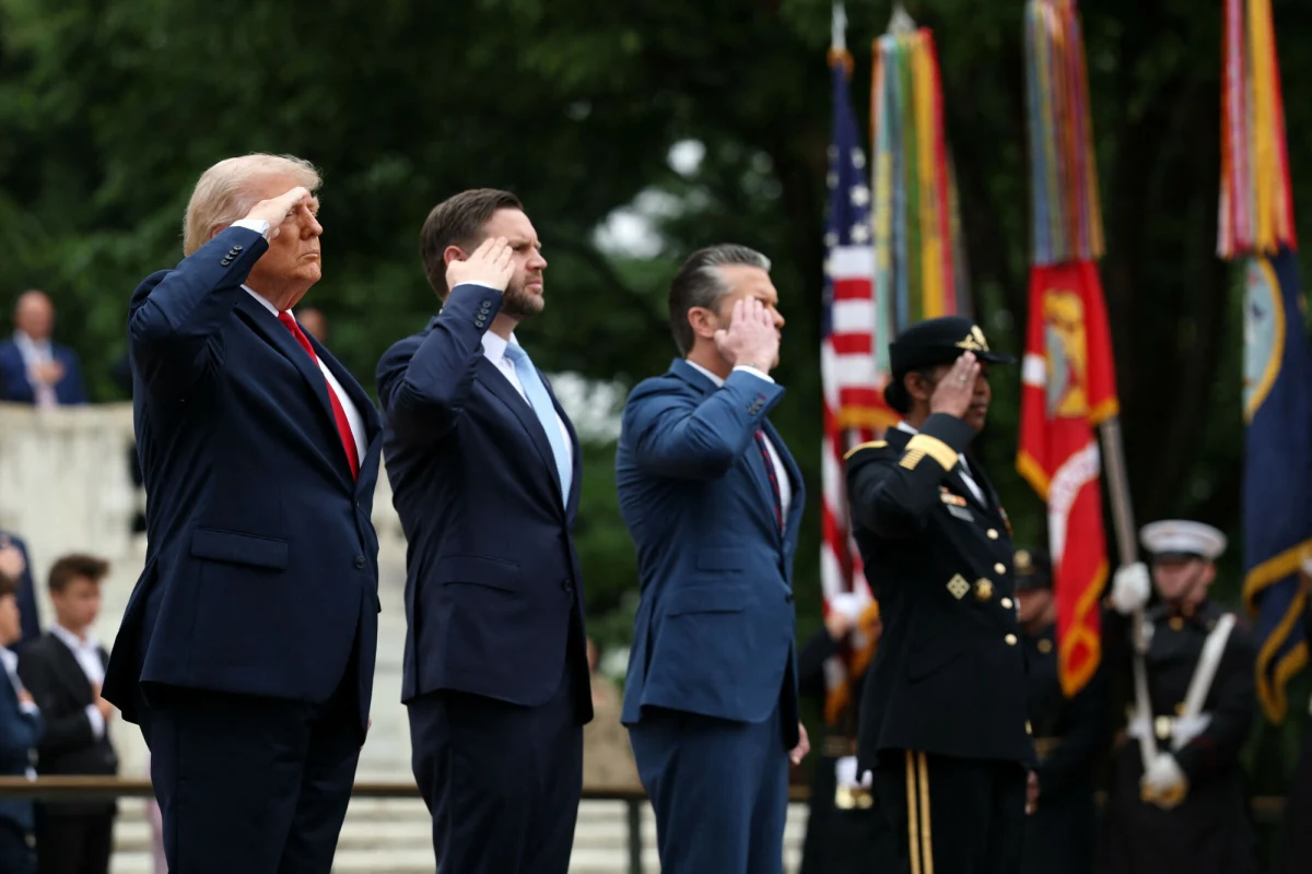 W obliczu rosnącej niepewności co do relacji transatlantyckich, Europejczycy coraz mniejszą wiarę pokładają w sojusznikach z USA - zwłaszcza w kwestiach bezpieczeństwa. Według sondażu European Council on Foreign Relations (ECFR) obywatele na Starym Kontynencie coraz wyraźniej opowiadają się za samodzielnością i są gotowi poprzeć trudne decyzje polityczne swoich liderów.