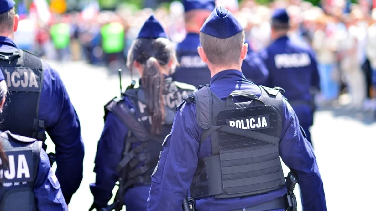 Prawie dwa tysiące poszukiwanych osób zatrzymali w wielkiej akcji policjanci i strażnicy graniczni. Przez dwa dni w całym kraju działania prowadziło ponad 24,5 tysiąca funkcjonariuszy.
