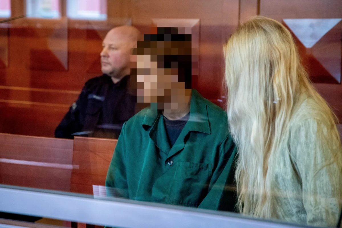 W czerwcu ubiegłego roku w Parku Glazja w Toruniu doszło do tragicznego ataku na 24-letnią doktorantkę Uniwersytetu Mikołaja Kopernika. Klaudia K. została zaatakowana przez 20-letniego obecnie obywatela Wenezueli, który zadał jej kilkanaście ciosów nożem. Kobieta zmarła po dwóch tygodniach walki o życie. O 10:30 ruszył proces w tej sprawie. Sąd zdecydował o wyłączeniu jawności postępowania. 