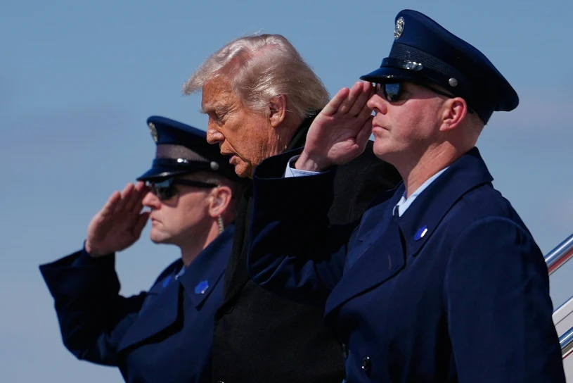 Generał uderza w Trumpa: Myśli o inwazji na Kubie, sali balowej i gali UFC