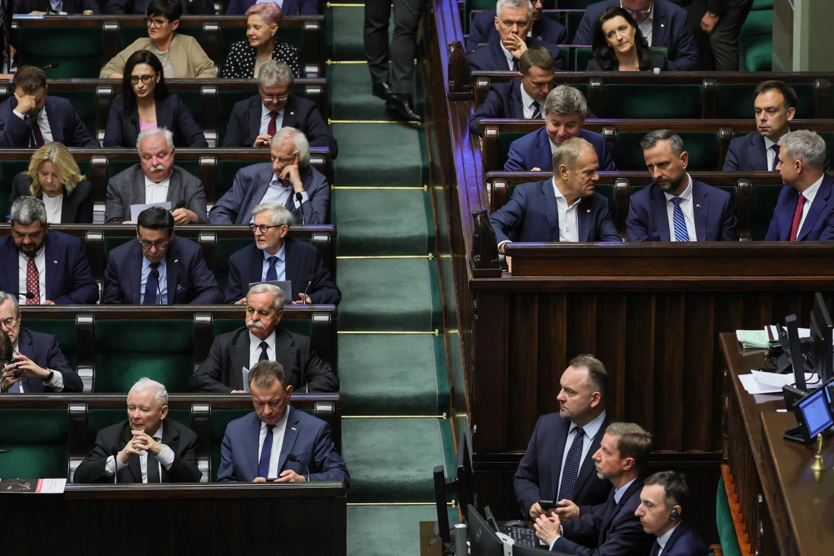 Ustawa o zakazie patostreamingu w Polsce przyjęta przez Sejm. Zakłada ona kryminalizację rozpowszechniania w sieci treści przedstawiających popełnienie czynu zabronionego i pozorowanie popełnienia takiego czynu.