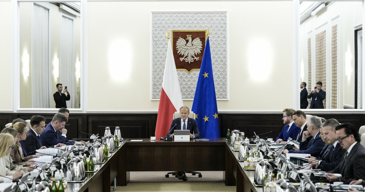 W tych ministerstwach płacą krocie. Urzędnik zarabia więcej niż prezydent