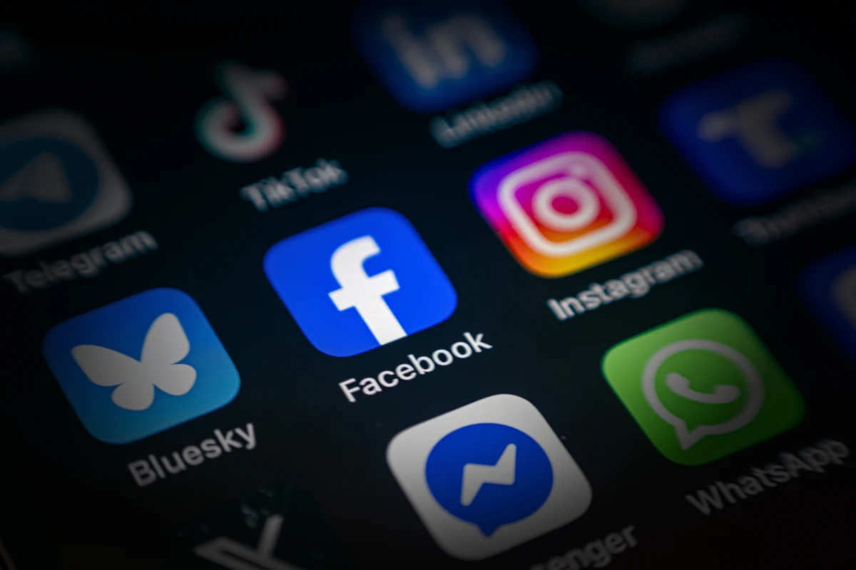 Internauci zgłaszają problemy z funkcjonowaniem serwisów i aplikacji koncernu Meta. Treści nie wyświetlają się na Facebooku, Messengerze czy Instagramie.