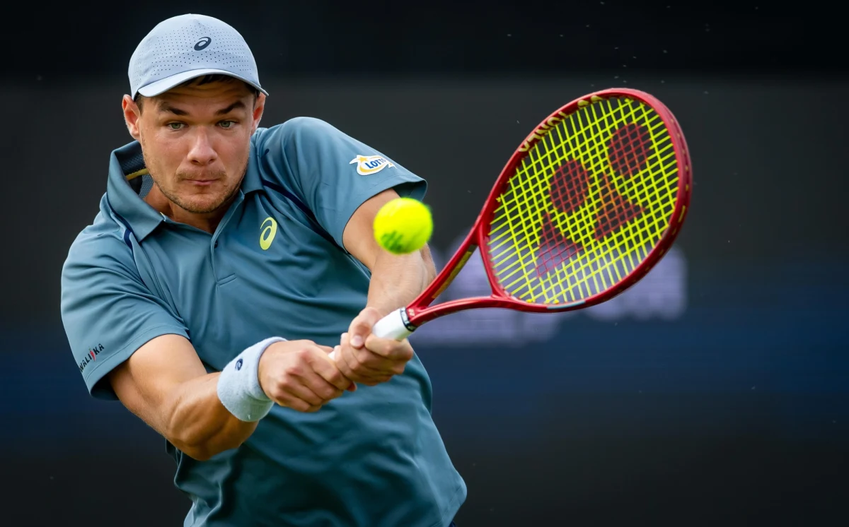 Kamil Majchrzak osiągnął największy sukces w swojej karierze, awansując do finału turnieju ATP 250 na kortach trawiastych w holenderskim 's-Hertogenbosch. Polski tenisista, który po raz pierwszy zagra o tytuł imprezy cyklu ATP, w półfinale pokonał rozstawionego z numerem trzecim Rosjanina Daniiła Miedwiediewa 7:6 (7-4), 6:1.