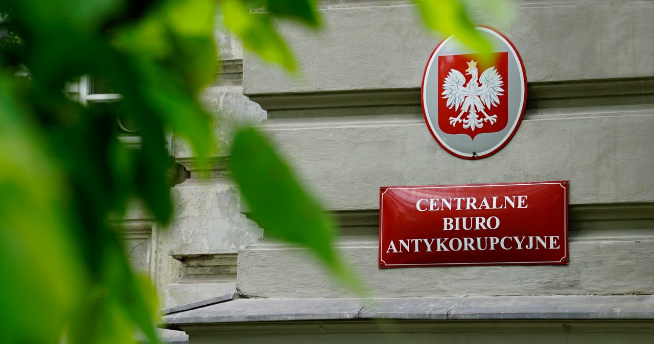 Szef CBA reaguje na zarzuty dla funkcjonariuszki. "Pełna odpowiedzialność"