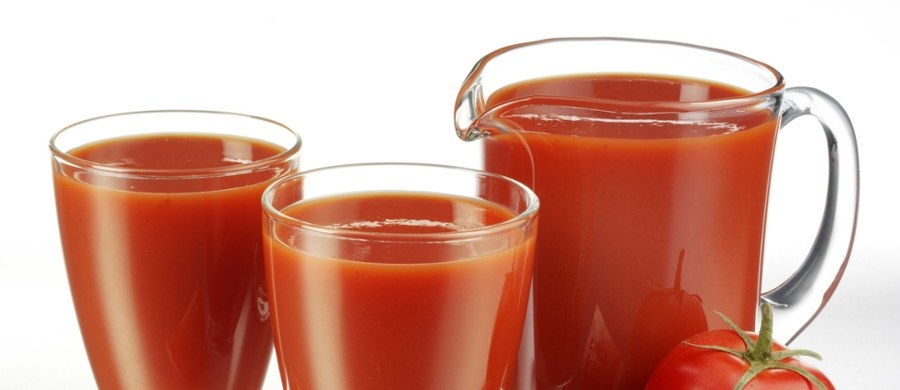 Specjalnie opracowany sok pomidorowo-sojowy ma łagodzić stany zapalne. Wyniki badań opublikowane zostały w czasopiśmie „Molecular Nutrition & Food Research”. Badania przeprowadzili naukowcy z Uniwersytetu Stanowego Ohio.