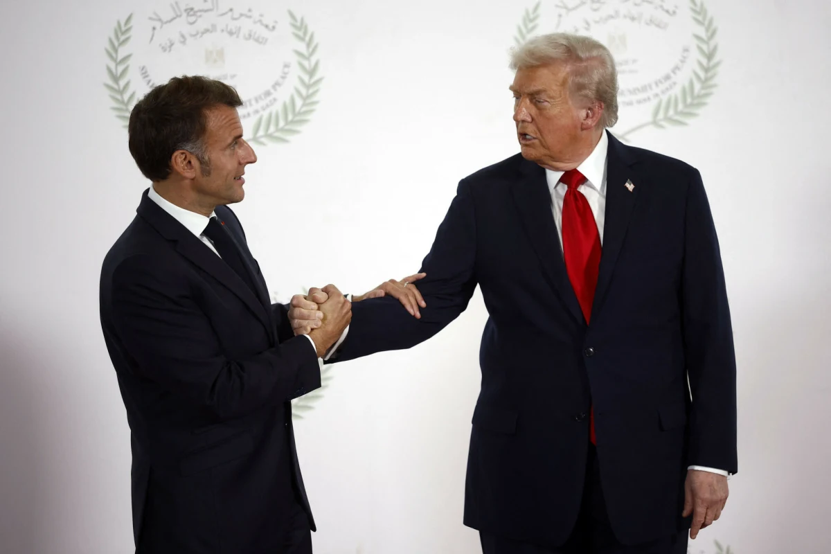 Donald Trump zagroził prezydentowi Francji Emmanuelowi Macronowi, że nałoży 100-procentowe cła na wina z tego kraju, jeśli Paryż nie zniesie podatku cyfrowego nakładanego na amerykańskich gigantów technologicznych. Jak stwierdził prezydent USA, w takim przypadku francuskich winiarzy spotkają "druzgocące konsekwencje" na amerykańskim rynku.