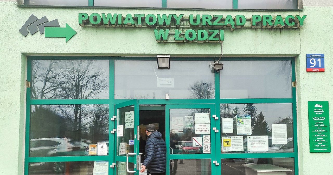 Zasiłek to nie wszystko. Dziś bezrobotni dostaną dużo większe wsparcie