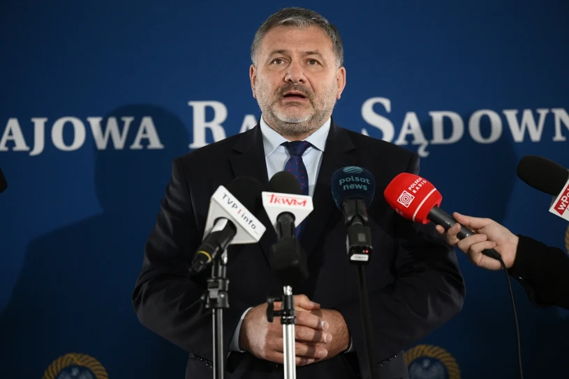 Żurek ogłasza. "Podjąłem decyzję o natychmiastowym odsunięciu sędziego"