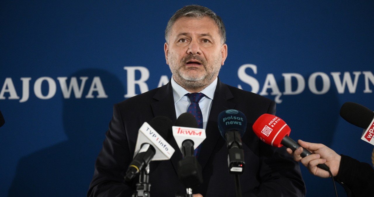 Żurek ogłasza. "Podjąłem decyzję o natychmiastowym odsunięciu sędziego"