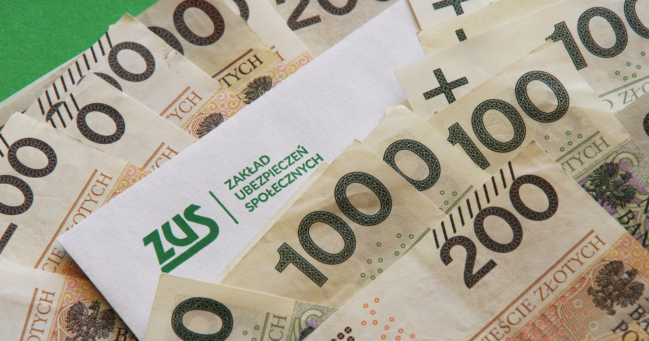 ZUS zmienia termin wypłaty emerytur. Niektórzy dostaną pieniądze wcześniej