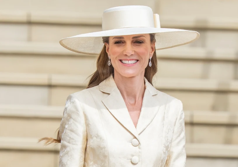 Księżna Kate w maślano-żółtej kreacji. Eksperci zachwyceni jej eleganckim lookiem