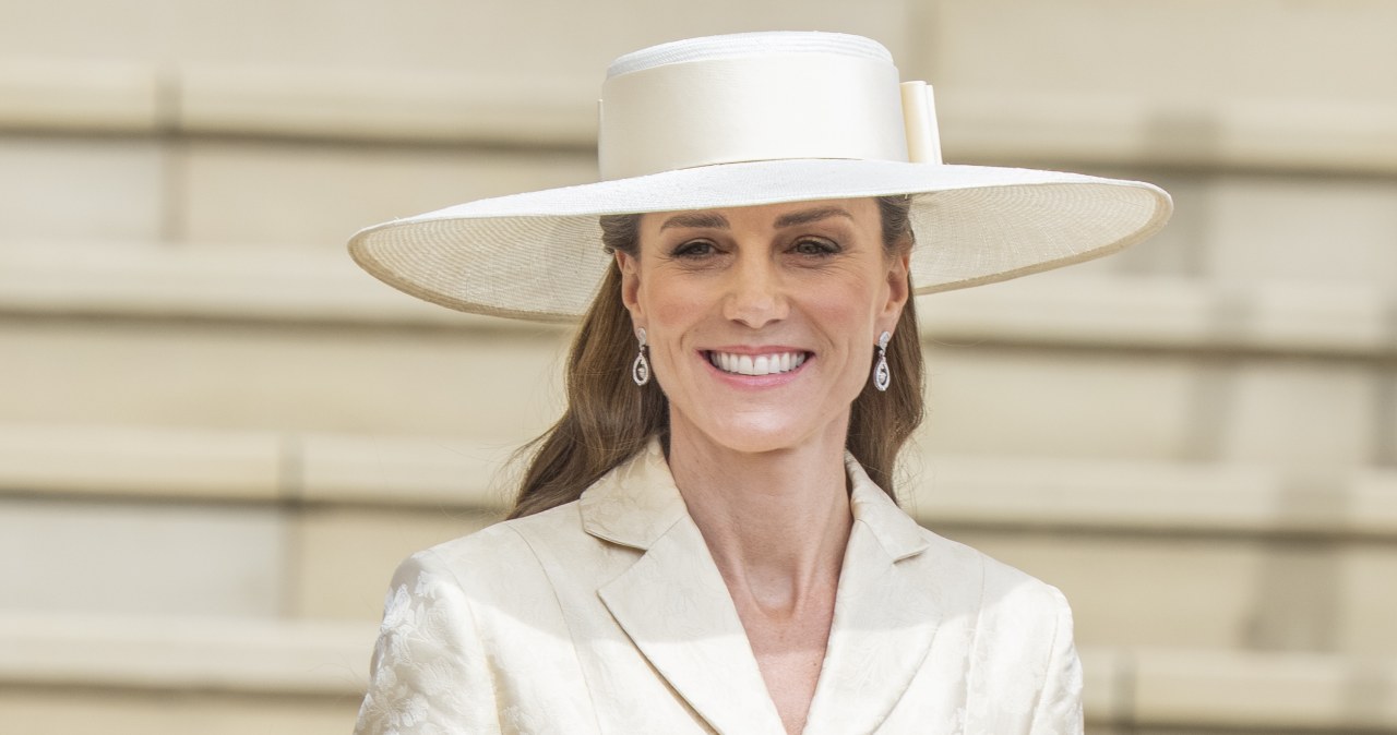 Księżna Kate w maślano-żółtej kreacji. Eksperci zachwyceni jej eleganckim lookiem
