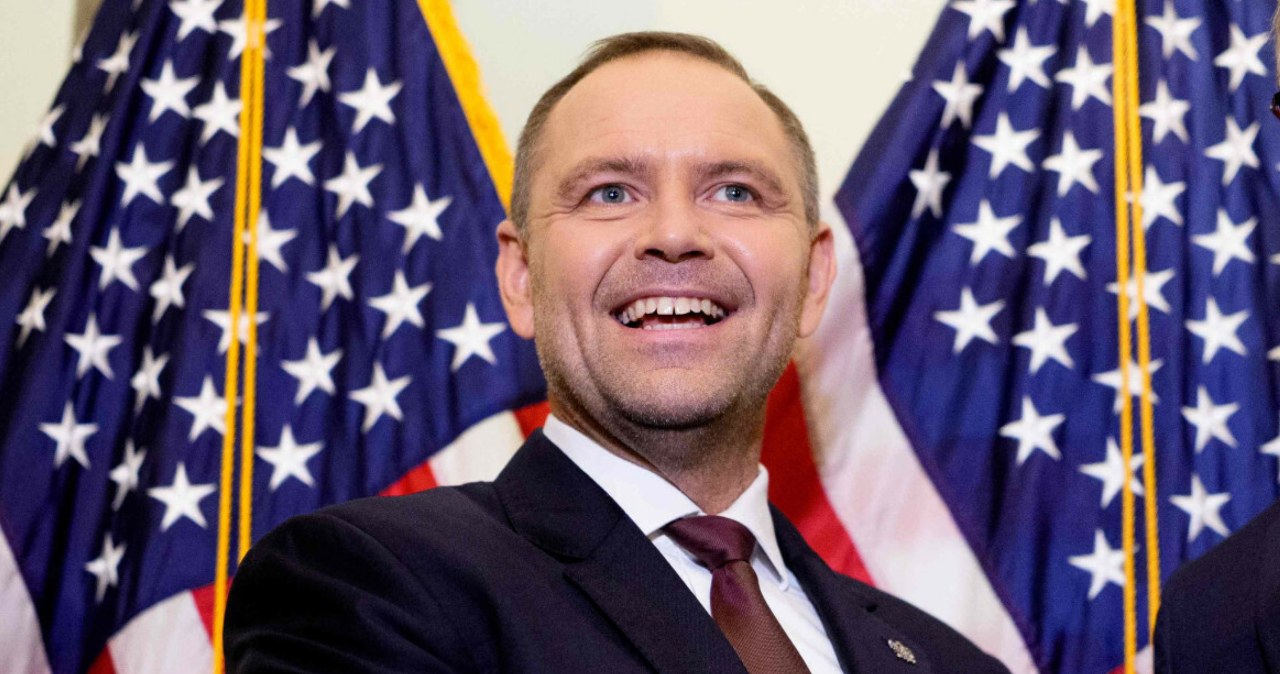 Tak Nawrocki spędzał czas na urodzinach Trumpa. Oto z kim tam rozmawiał