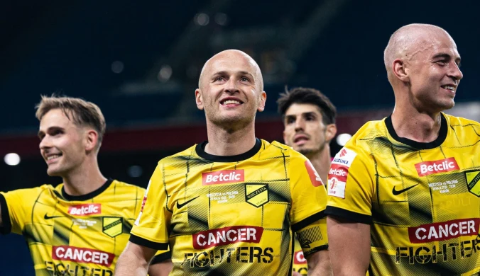 Wieczysta zbroi się na Ekstraklasę. Media: biorą zawodnika Widzewa