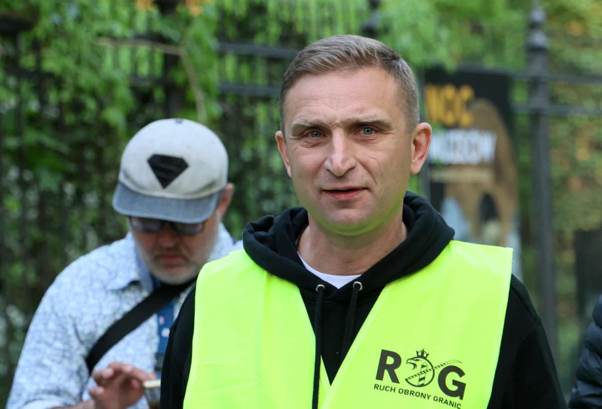 Prowokacje Roberta Bąkiewicza i w Polsce, i za granicą służą Federacji Rosyjskiej - mówił w Sejmie wicepremier, szef MON Władysław Kosiniak-Kamysz. Komentował w ten sposób wydarzenia, do których doszło wczoraj w Berlinie, gdy członkowie nieformalnego Ruchu Obrony Granic, w tym sam Bąkiewicz, zostali czasowo zatrzymani przez niemiecką policją.