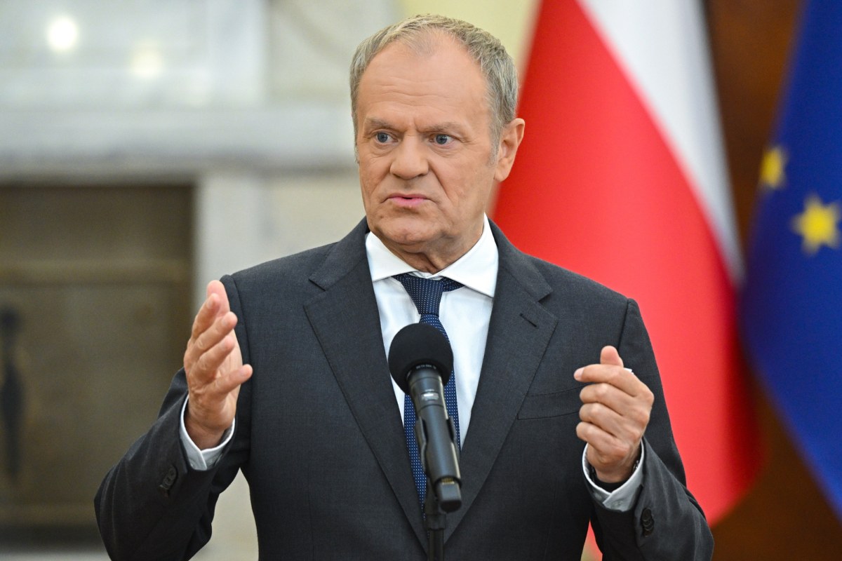 "System jest zwyrodniały". Donald Tusk zapowiada kontrole zarobków lekarzy