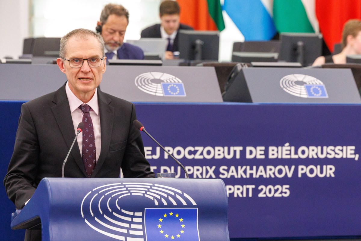 Mocne słowa Poczobuta w PE. "Usłyszałem, iż tacy jak ja nie powinni istnieć"