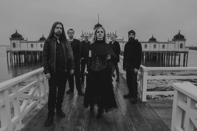 "Pomiędzy pięknem i rozpaczą". Co szykują pionierzy gotyckiego metalu?