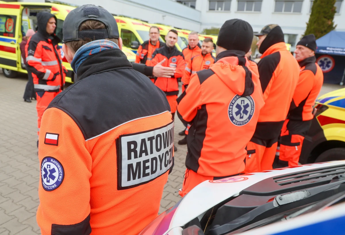 Akcja ratownicza w prywatnej kopalni Eko-Plus w Bytomiu. W środę po południu doszło tam do podziemnego wstrząsu, a w wyrobisku pozostał jeden pracownik. Nie ma z nim kontaktu.