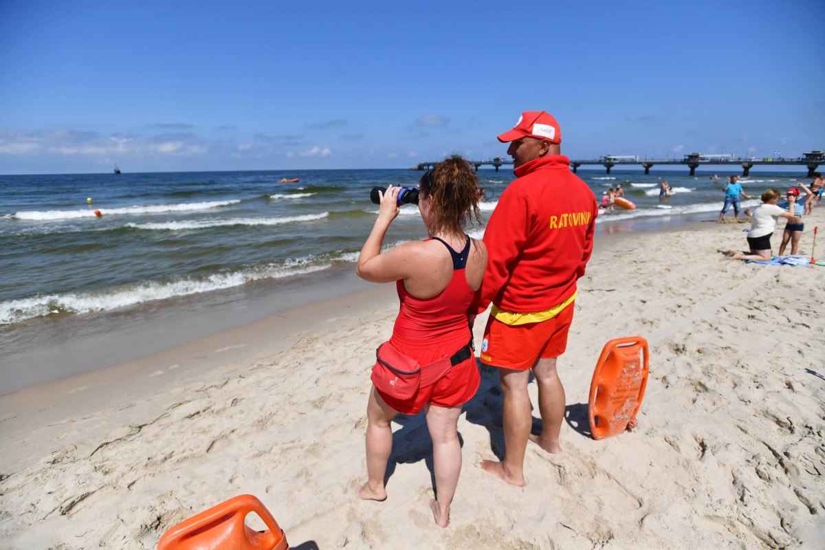 Plaże nad Bałtykiem bez ratowników. W najbliższy weekend kąpiesz się na własne ryzyko