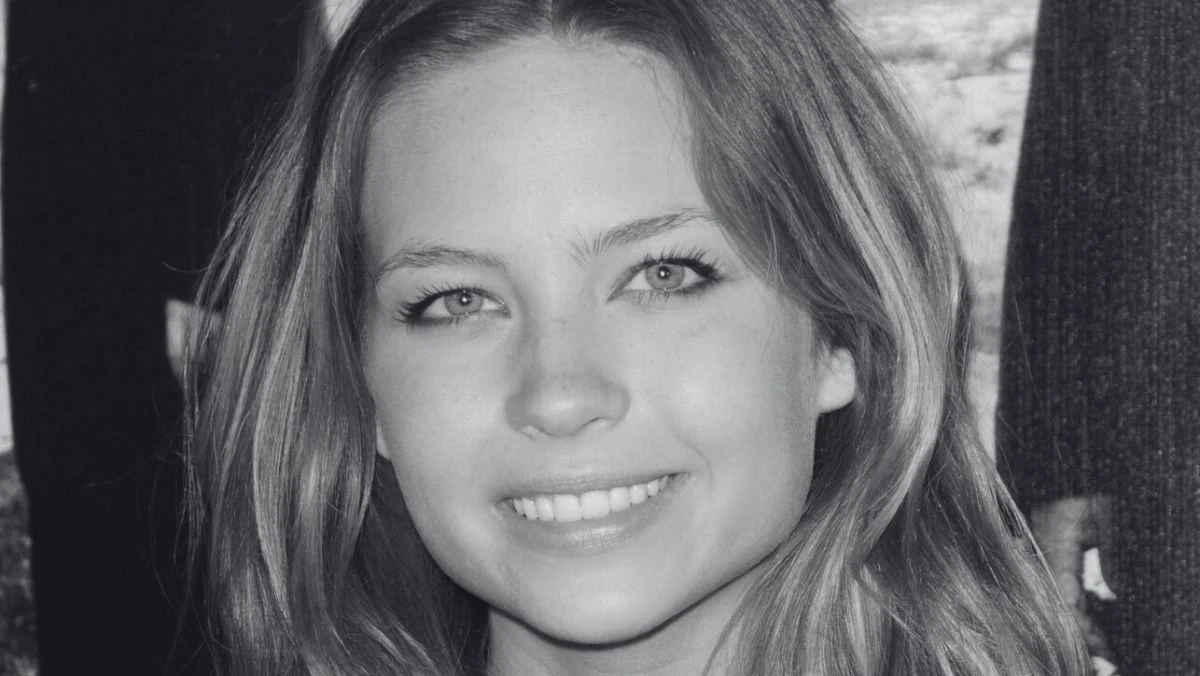 Nie żyje Daveigh Chase – aktorka, która na zawsze zapisała się w historii popkultury jako przerażająca Samara Morgan z filmu "The Ring". Informację o jej śmierci potwierdził w środę menedżer artystki, John Ryan Jr. Jak przekazał, Chase zmarła dzień wcześniej w szpitalu w Los Angeles w wyniku sepsy, będącej powikłaniem po zapaleniu opon mózgowych. Miała zaledwie 35 lat.
