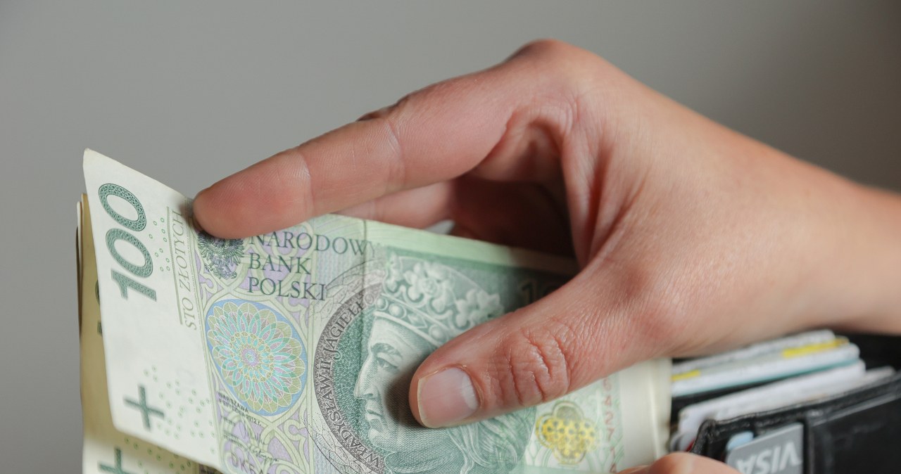 Dodatkowe 400 zł na urlopie wychowawczym. Ale trzeba spełnić warunki