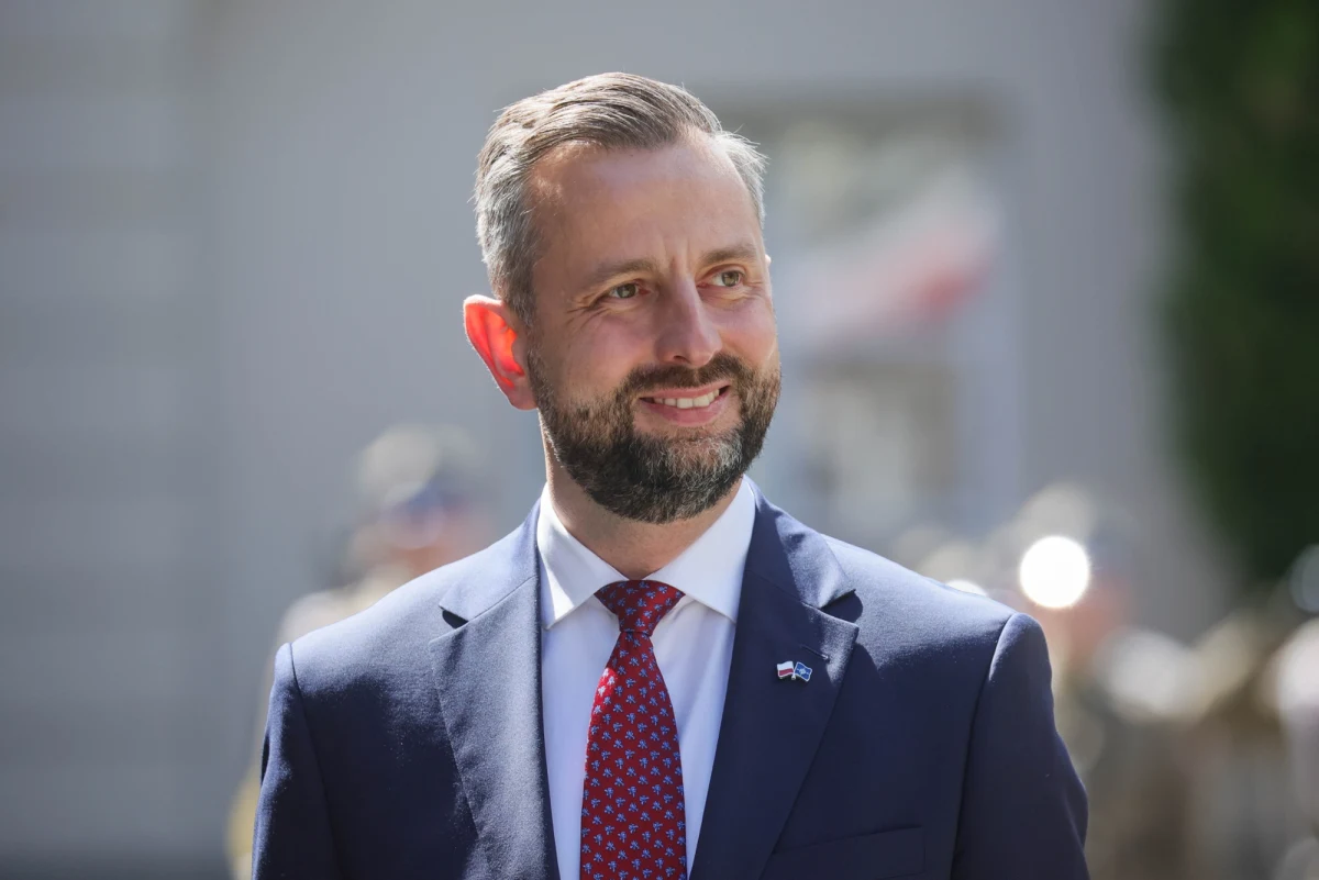 Stany Zjednoczone są otwarte na stworzenie stałej bazy wojsk w Polsce - poinformował szef Ministerstwa Obrony Narodowej Władysław Kosiniak-Kamysz. Wicepremier przekazał, że w kwestii bezpieczeństwa rząd "gra w jednej drużynie z prezydentem".