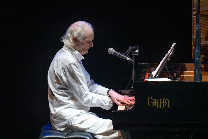 Legenda prog rocka powraca do Polski. "Z pewnością postać nietuzinkowa"