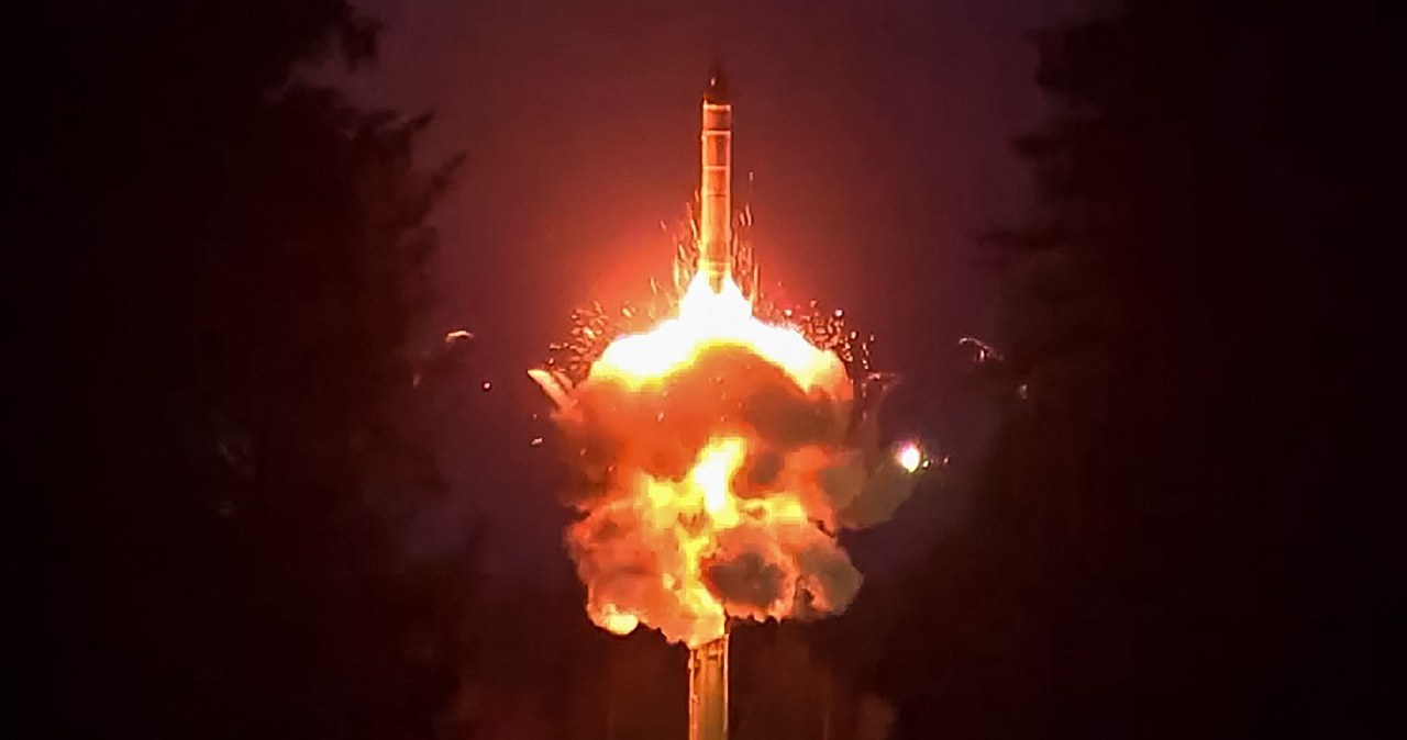 Atomowy straszak Putina. Narzędzie zagłady czy brutalnej dyplomacji?