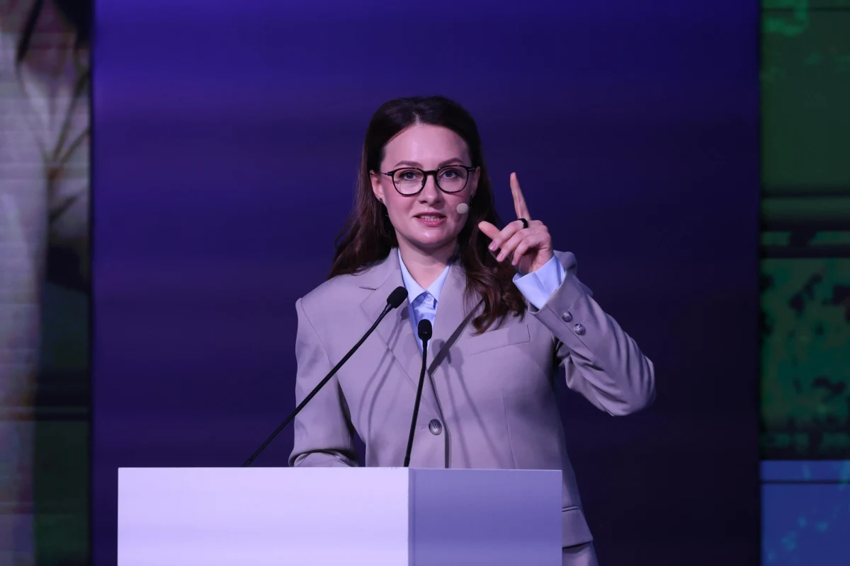 ​Ukraina otwiera dostęp do rosyjskich technologii wojskowych dla swoich specjalistów oraz partnerów międzynarodowych. Ta wiedza przyspieszy opracowywanie środków przeciwdziałania Kremlowi - oświadczyła w piątek szefowa rządu w Kijowie Julia Swyrydenko.