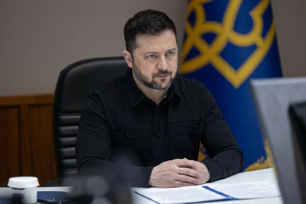 Prezydent Ukrainy Wołodymyr Zełenski dał białoruskiemu przywódcy Alaksandrowi Łukaszence tydzień na usunięcie z terytorium Białorusi retransmiterów, które pomagają rosyjskim dronom atakować ukraińskie miasta. W przeciwnym razie – jak zapowiedział Zełenski – Ukraina podejmie działania na własną rękę.