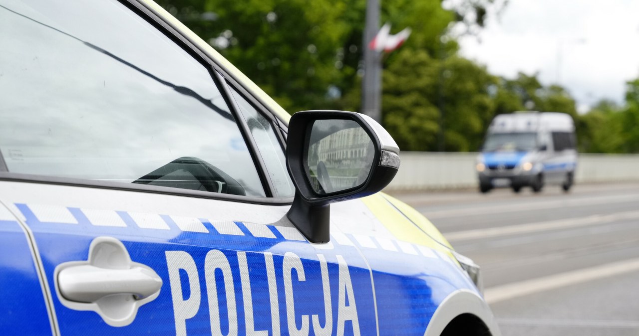 Mierzawa. Mężczyzna zaatakował nożem teściów. Jedna osoba nie żyje Mierzawa. Mężczyzna zaatakował nożem teściów. Jedna osoba nie żyje