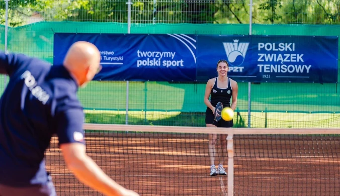 Niespodziewany rywal Chwalińskiej. Tak spędza czas przed Wimbledonem