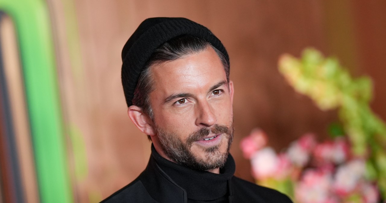 Jonathan Bailey w nowym filmie Netfliksa. Opowie o słynnej sprawie
