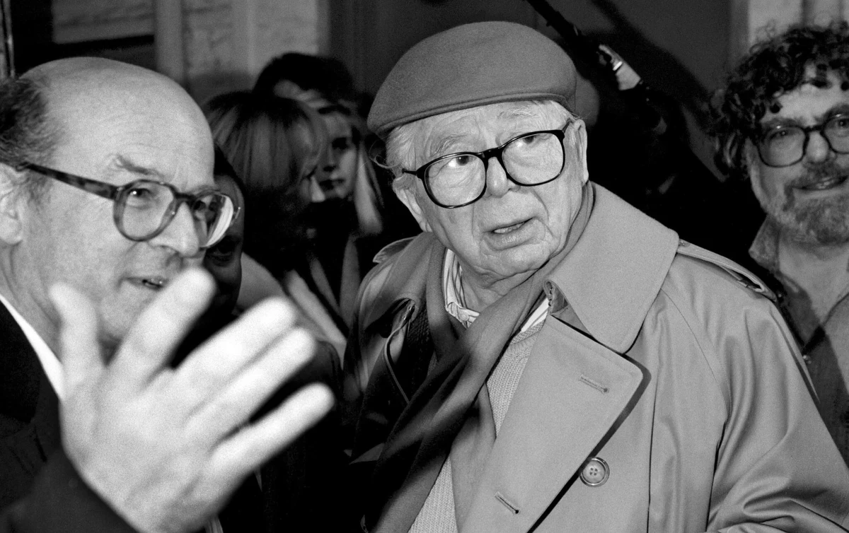 Billy Wilder, sześciokrotny laureat Oscara, twórca takich arcydzieł jak "Bulwar Zachodzącego Słońca", "Pół żartem, pół serio" czy "Garsoniera", urodził się dokładnie 120 lat temu w niewielkiej Suchej, będącej obecnie Suchą Beskidzką. Jego filmy do dziś wyznaczają standardy światowego kina, a on sam uznawany jest za jednego z najwybitniejszych reżyserów w historii.