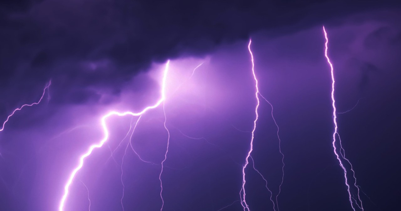 Pogoda na poniedziałek. Burze zlepią się z upałami Pogoda na poniedziałek. Burze zlepią się z upałami