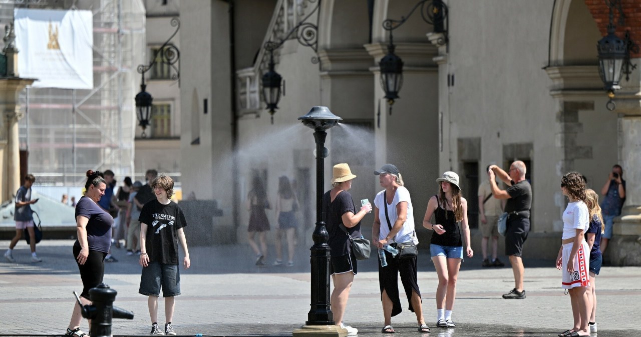 Błędne koło z klimatyzatorami. "Stają się problemem całego miasta"