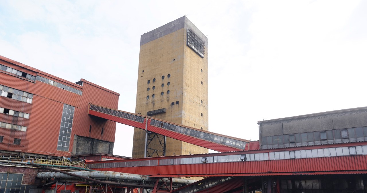 Katowice: Wypadek w kopalni Murcki-Staszic. Nie żyje górnik Katowice: Wypadek w kopalni Murcki-Staszic. Nie żyje górnik