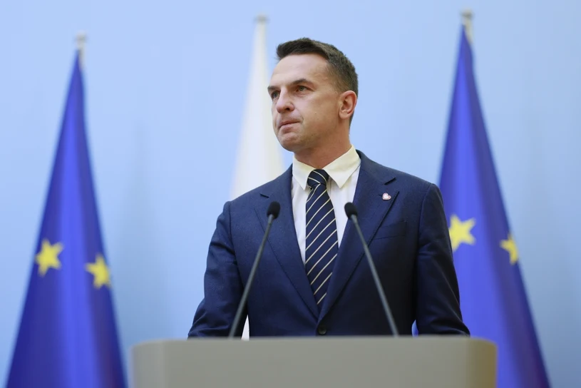 Posłanka KO wpuszczona na badanie bez kolejki? Jest głos z rządu