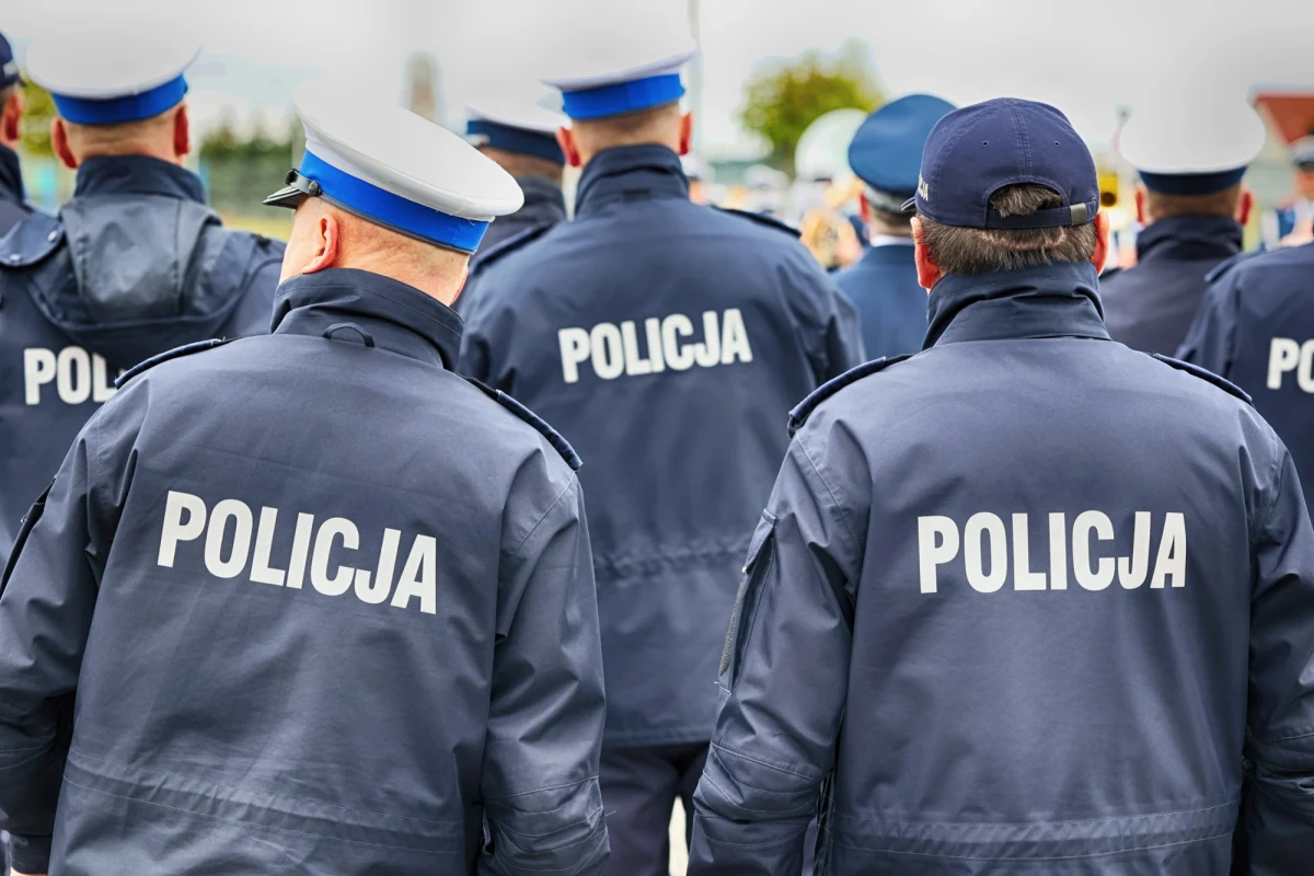 Roszady w kierownictwie policji. Z funkcją właśnie pożegnał się komendant wojewódzki policji w Białymstoku Kamil Borkowski. Jak dowiedział się reporter RMF FM, Borkowski będzie nowym szefem Centralnego Biura Śledczego Policji.