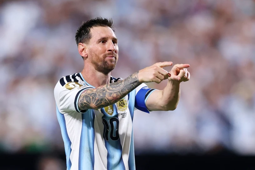 Famous Coach Congratulates Messi After Argentina vs. Austria Match