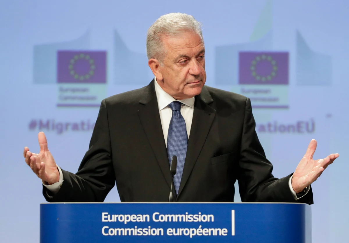 Były grecki komisarz UE ds. migracji Dimitris Awramopulos ma ogromne kłopoty. Władze Belgii wydały europejski nakaz aresztowania polityka w związku ze skandalem Qatargate - poinformował portal Politico, powołując się na dwóch wysokich rangą greckich urzędników zaangażowanych w postępowanie sądowe.