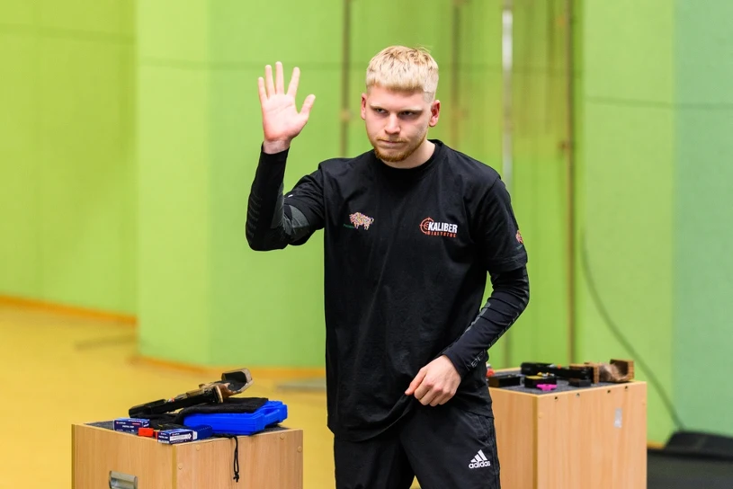 Iwan Rakitski mistrzem świata juniorów w strzelectwie — pierwsze złoto dla Polski w historii